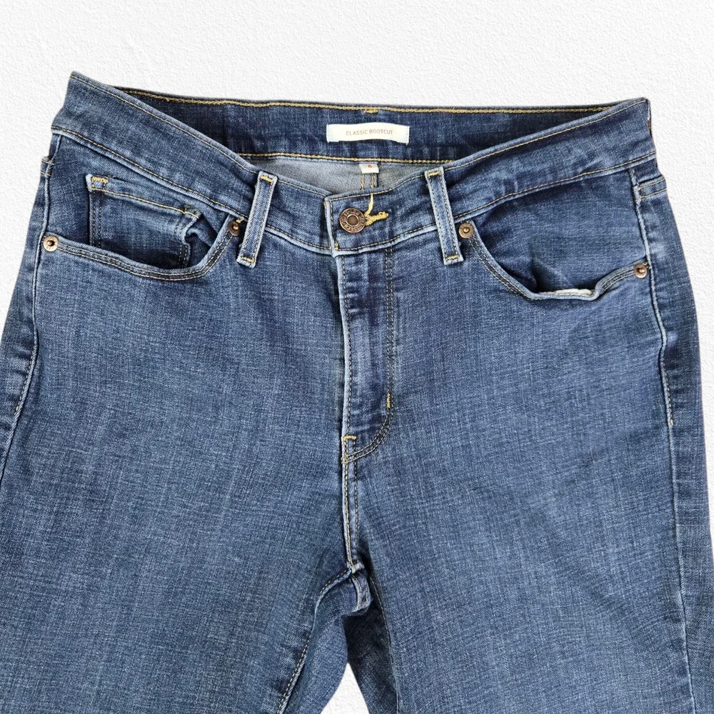 Levis bootcut slim